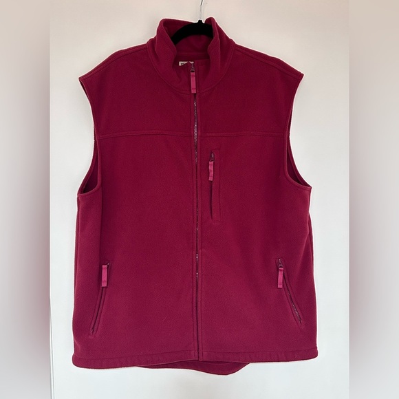 ⭐️ Duluth Trading Co Men’s Red Fleece Vest Size Large - Picture 1 of 6